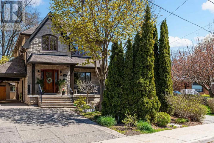 31 MAPLE AVENUE N, Mississauga (Port Credit), Ontario L5H2R9
