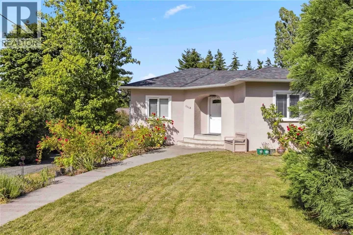 1112 Craigflower Rd, Esquimalt, British Columbia V9A2Y1