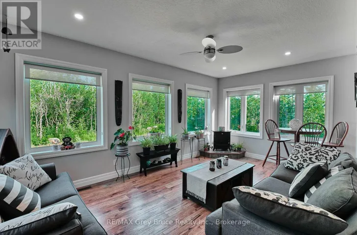 350293 A CONCESSION, Meaford, Ontario N0H1B0