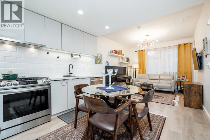 112 3038 ST. GEORGE STREET, Port Moody, British Columbia V3H0L3