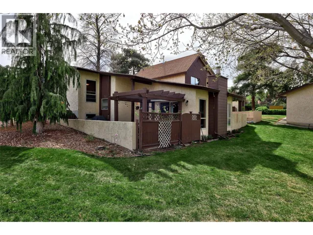 250 Pemberton Terrace Unit# 21, Kamloops, British Columbia V2C6A9