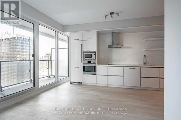 4006 - 2221 YONGE STREET, Toronto (Mount Pleasant West), Ontario M4S0B8