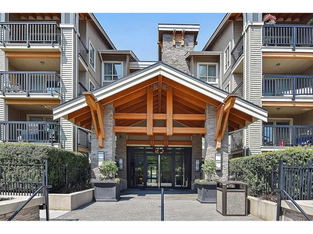 426 21009 56 AVENUE, Langley, British Columbia V3A0C9