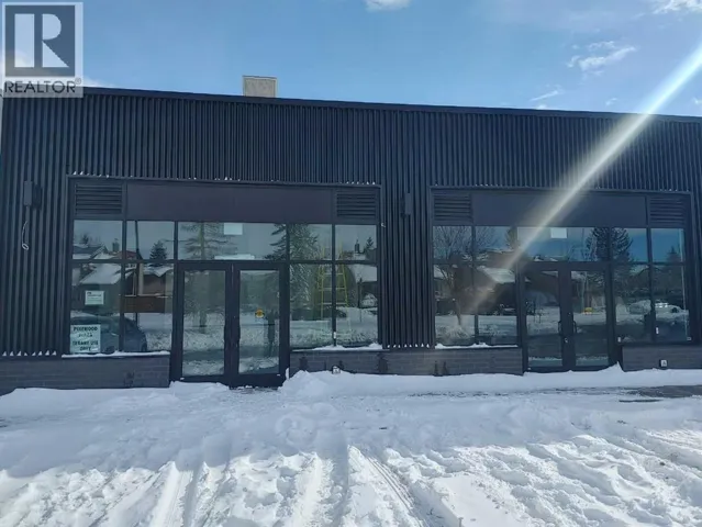 6815 26 Avenue, Calgary, Alberta T1Y6M7