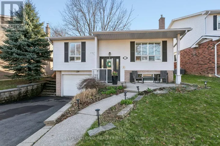 1326 ROXBOROUGH CRESCENT, Burlington (Palmer), Ontario L7M1W9