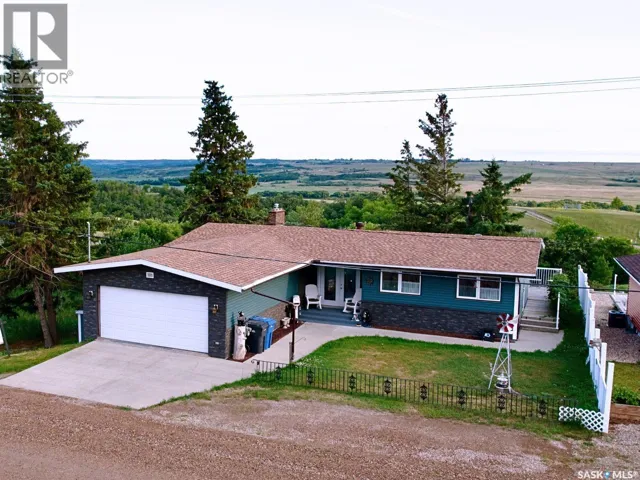 101 Fraser AVENUE, Oxbow, Saskatchewan S0C0B6