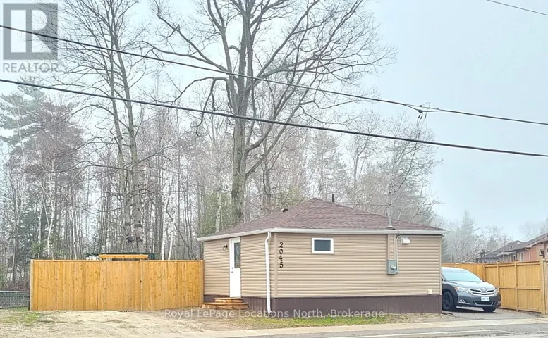 2045 RIVER ROAD W, Wasaga Beach, Ontario L9Z2W1