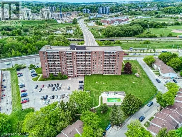 1100 COURTLAND Avenue E Unit# 404, Kitchener, Ontario N2C2H9