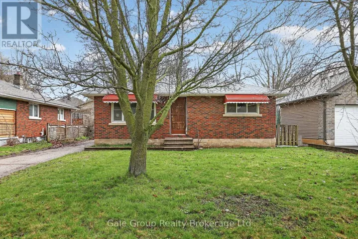 21 CRONYN STREET, Woodstock (Woodstock - South), Ontario N4S3T4