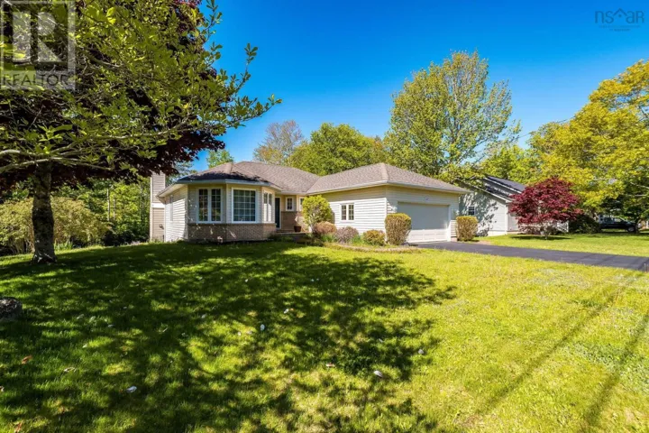 114 Mayfair Drive, Bridgewater, Nova Scotia B4V8W3