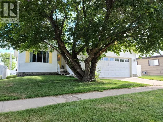 4817 54 Avenue, Grimshaw, Alberta T0H1W0