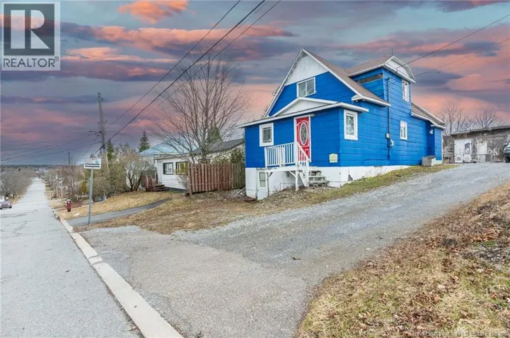 109 Topeka Street, Saint John, New Brunswick E2J1J5