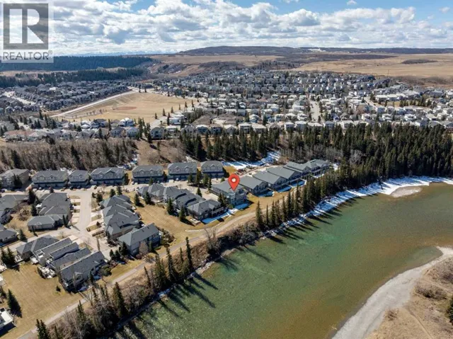 189 Crawford Drive, Cochrane, Alberta T4C2G8