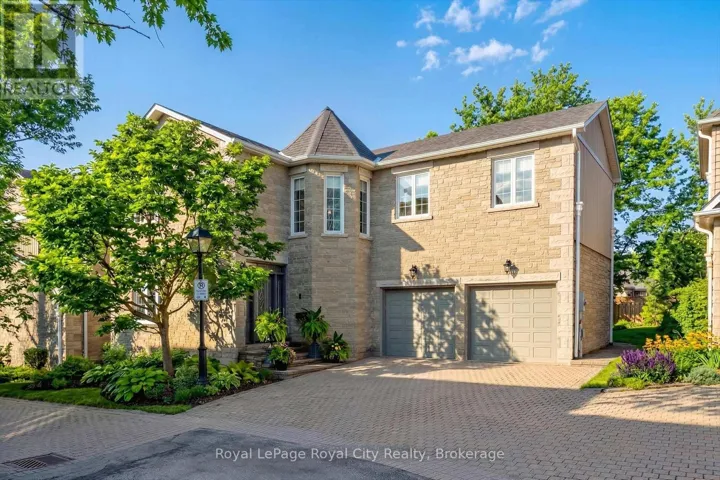 11 - 25 MANOR PARK CRESCENT, Guelph (Dovercliffe Park/Old University), Ontario N1G1A2