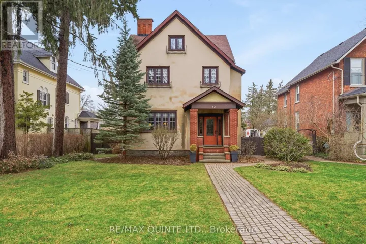 42 QUEEN STREET, Belleville (Belleville Ward), Ontario K8N1T5