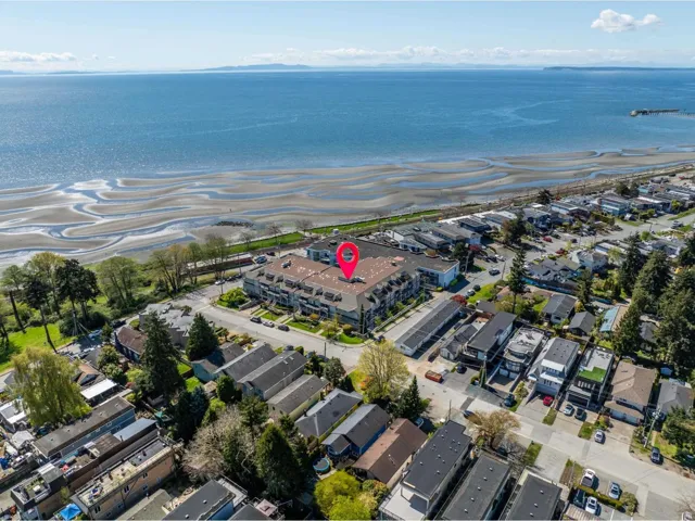 403 15621 MARINE DRIVE, White Rock, British Columbia V4B1E1