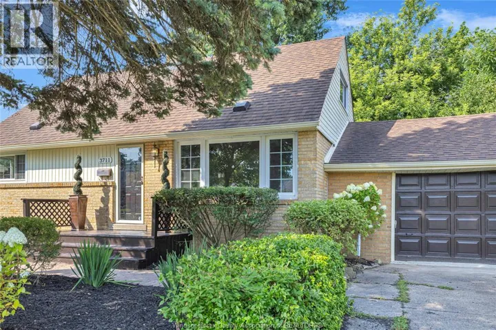 3711 DANDURAND BOULEVARD, Windsor, Ontario N9E2G4