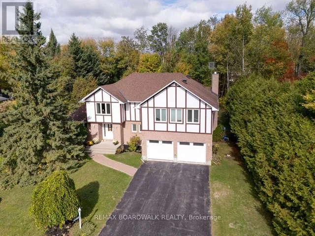 7089 BUSH DRIVE, Ottawa, Ontario K4P1M8
