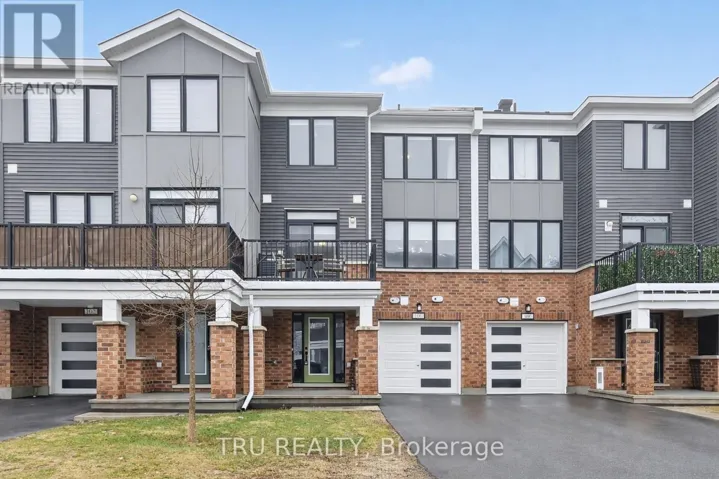100 BALLINORA LANE, Ottawa, Ontario K2S2Z5