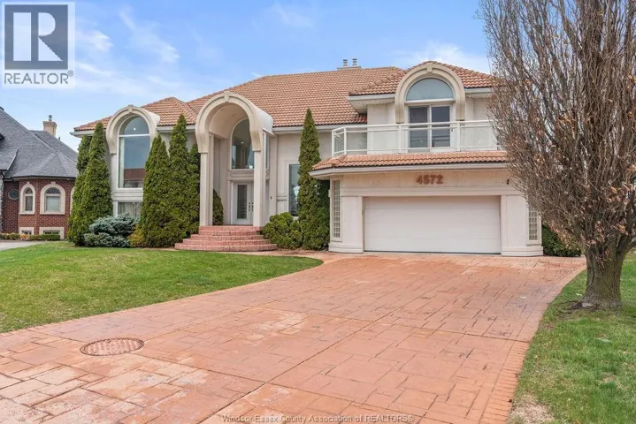 4572 LAKE GRANDE COURT, Windsor, Ontario N9G2R3