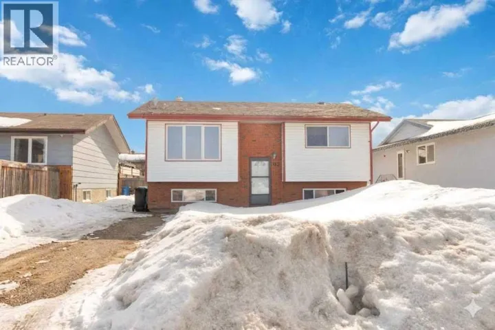 162 Elmore Drive, Fort McMurray, Alberta T9H4N3
