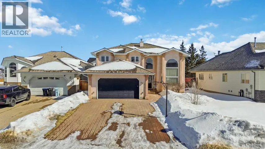 171 BURTON Place, Fort McMurray, Alberta T9K1V4
