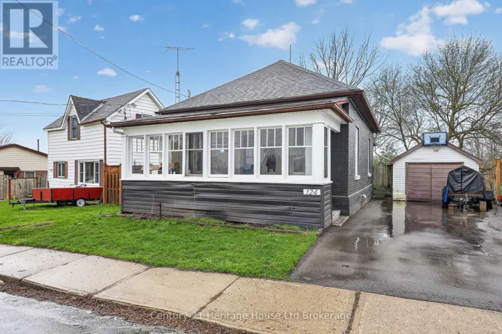 124 EAST PARK DRIVE, Woodstock (Woodstock - South), Ontario N4S3N2