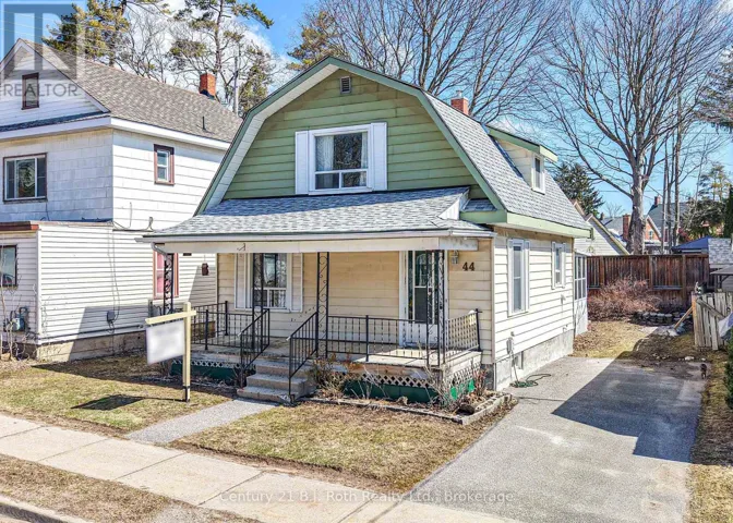 44 WILLIAM STREET, Orillia, Ontario L3V5N5