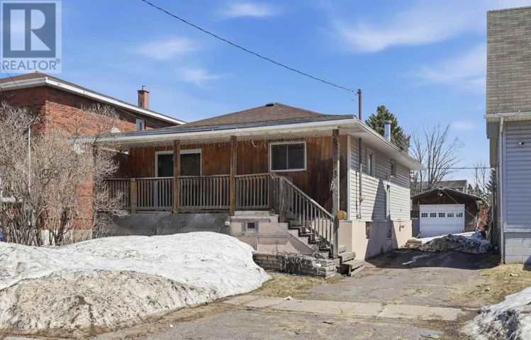 176 Glasgow AVE, Sault Ste. Marie, Ontario P6C5G1