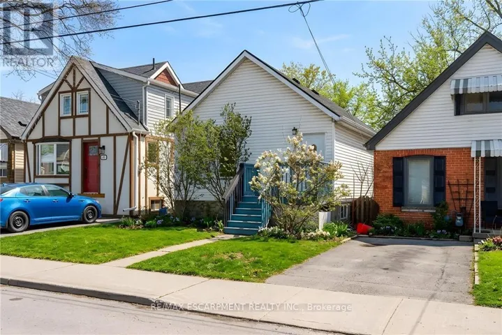 218 EAST 8TH STREET, Hamilton (Centremount), Ontario L9A3L8