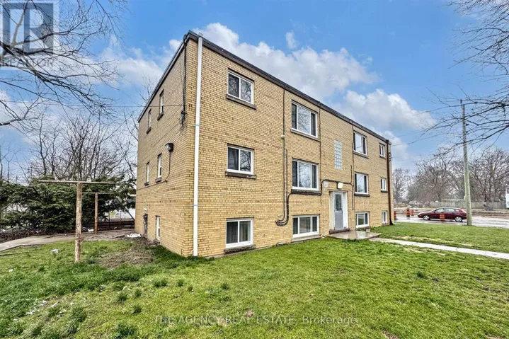 4 - 63 WELLINGTON ROAD, London South (South F), Ontario N6C4M7