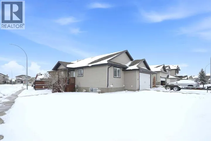 15 Logan Court, Sylvan Lake, Alberta T4S2P4