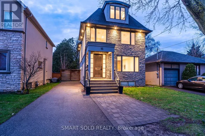 UPPER - 16 ENFIELD AVENUE, Toronto (Alderwood), Ontario M8W1T8