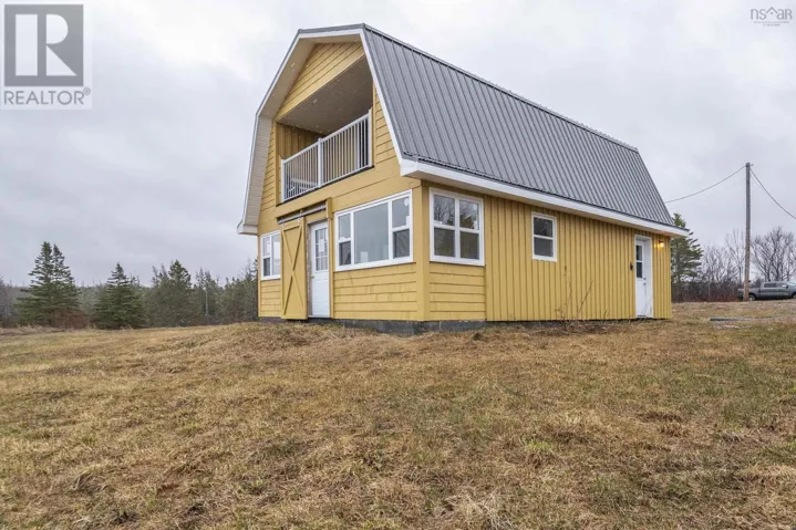 3282 359 Highway, Halls Harbour, Nova Scotia B0P1J0