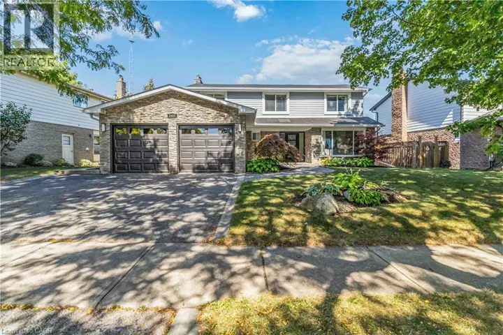2485 WOBURN Crescent, Oakville, Ontario L6L5E8