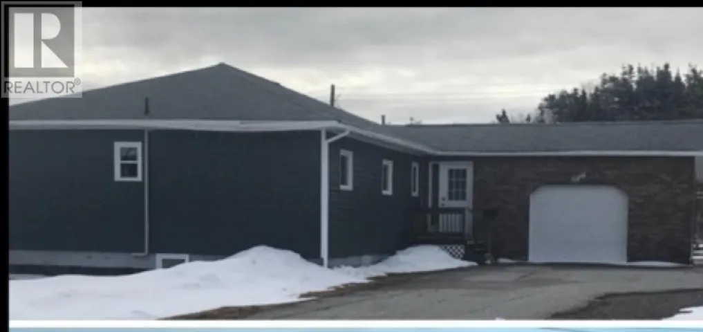80 CORNWALL Heights, STEPHENVILLE, Newfoundland & Labrador A2N1V3