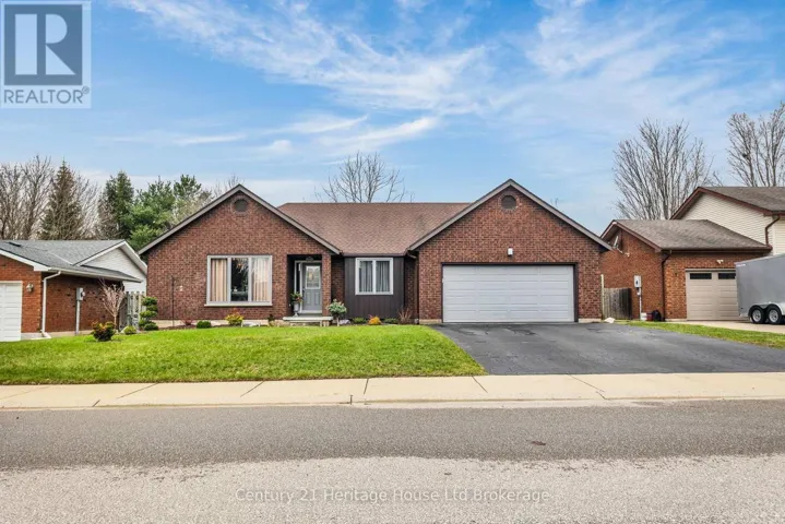 15 GIBSON DRIVE, Tillsonburg, Ontario N4G5G4