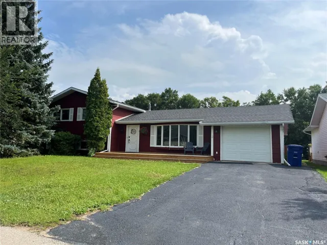206 3rd AVENUE, Caronport, Saskatchewan S0H0S0