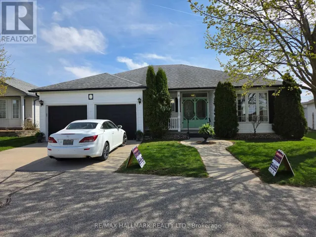 8 GREENFIELD PLACE, Wilmot, Ontario N3A2G6