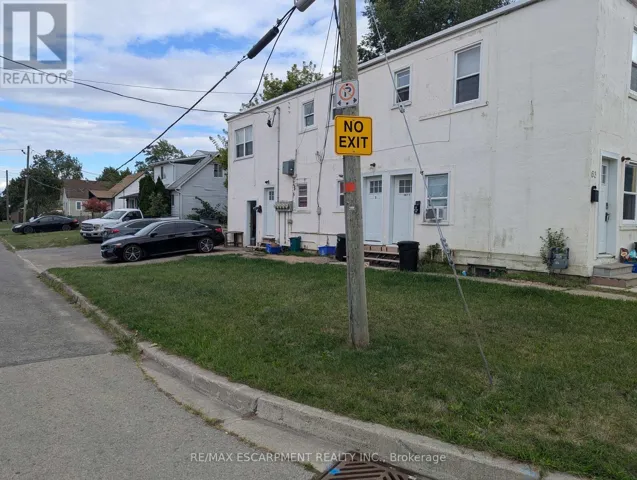 4 - 63 PELHAM ROAD E, St. Catharines (Western Hill), Ontario L2S1R6