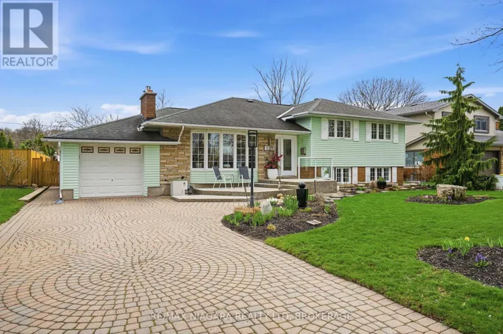 227 RIVERVIEW BOULEVARD, St. Catharines (Glendale/Glenridge), Ontario L2T3N2