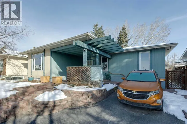 328 Norseman Road NW, Calgary, Alberta T2K5M5