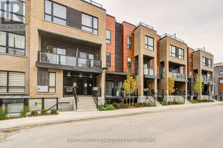 16 - 24 LYTHAM GREEN CIRCLE, Newmarket (Glenway Estates), Ontario L3Y0H4