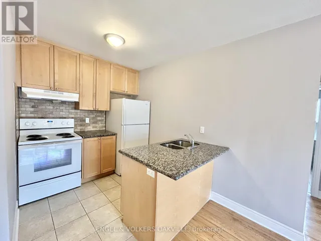7 - 80 TWENTY FIFTH STREET, Toronto (Long Branch), Ontario M8V3P9
