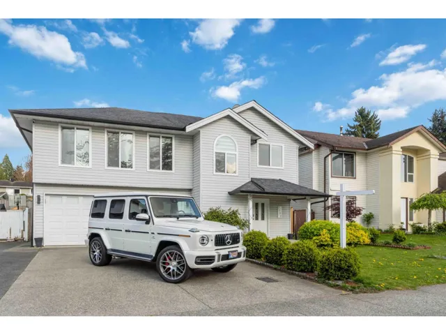 2706 MITCHELL STREET, Abbotsford, British Columbia V2T5G4