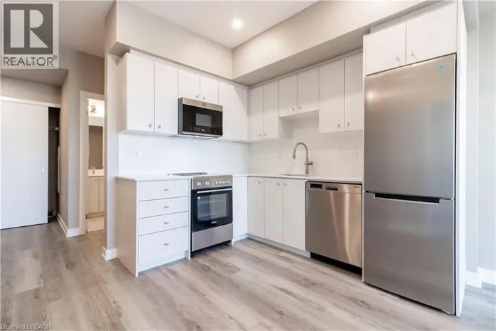 15 WELLINGTON Street Unit# 2301, Kitchener, Ontario N2G0E4