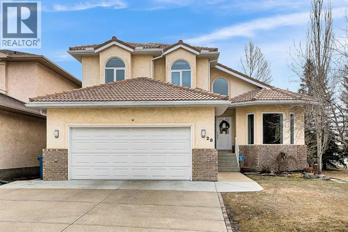 28 Woodpark Close SW, Calgary, Alberta T2W6G2