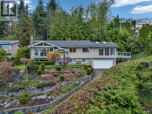 675 ST. ANDREWS ROAD, West Vancouver, British Columbia V7S1V5