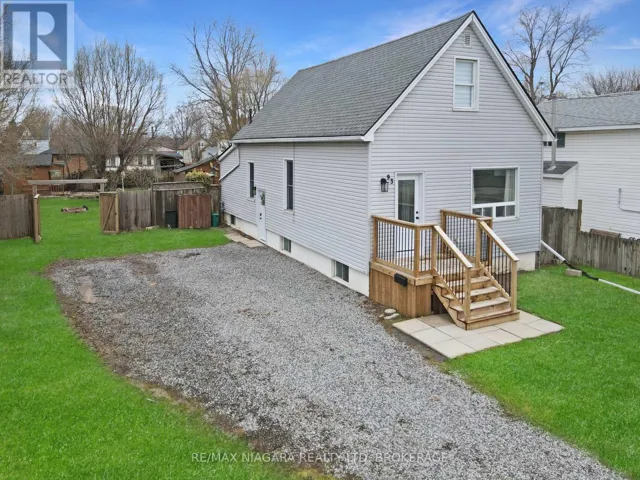93 LAVINIA STREET, Fort Erie (Central), Ontario L2A2E1