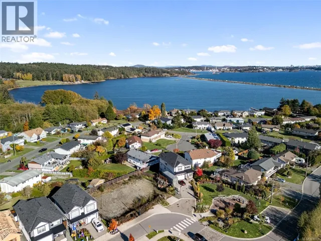 282 Seafield Rd, Colwood, British Columbia V9C0R1